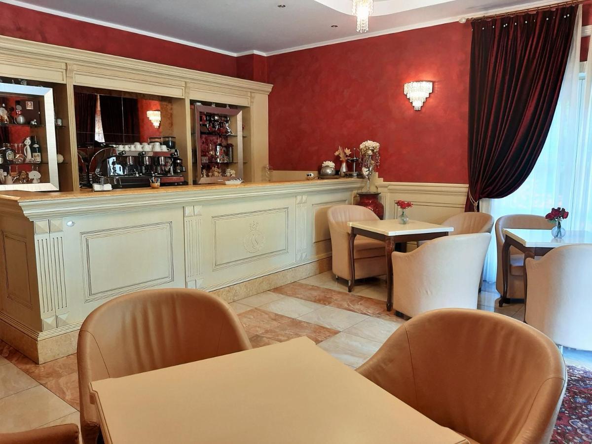 Regina Di Saba - Hotel Villa Per Ricevimenti Grottaminarda Exterior foto