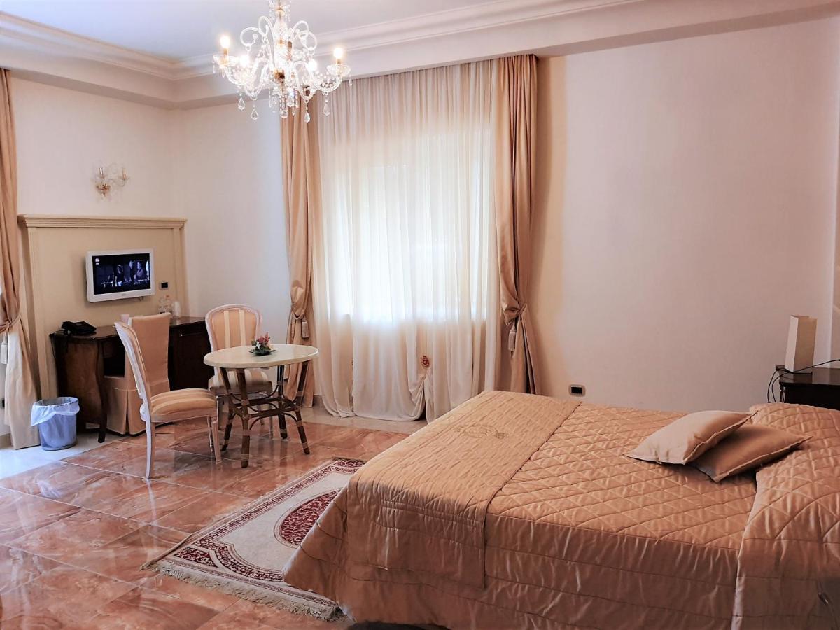 Regina Di Saba - Hotel Villa Per Ricevimenti Grottaminarda Exterior foto